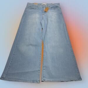 LEVI’S Women’s 32 x 30 318 SHAPING WIDE LEG Blue Jeans